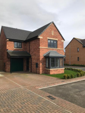 Beckside Gorgeous village home